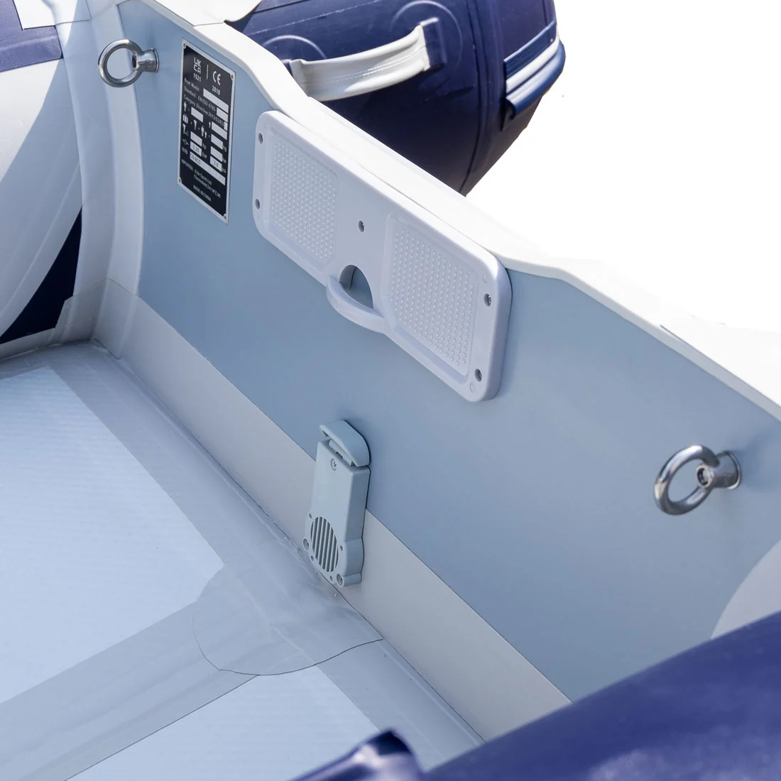 Boatworld Air V Type Floor 330 - Image 11