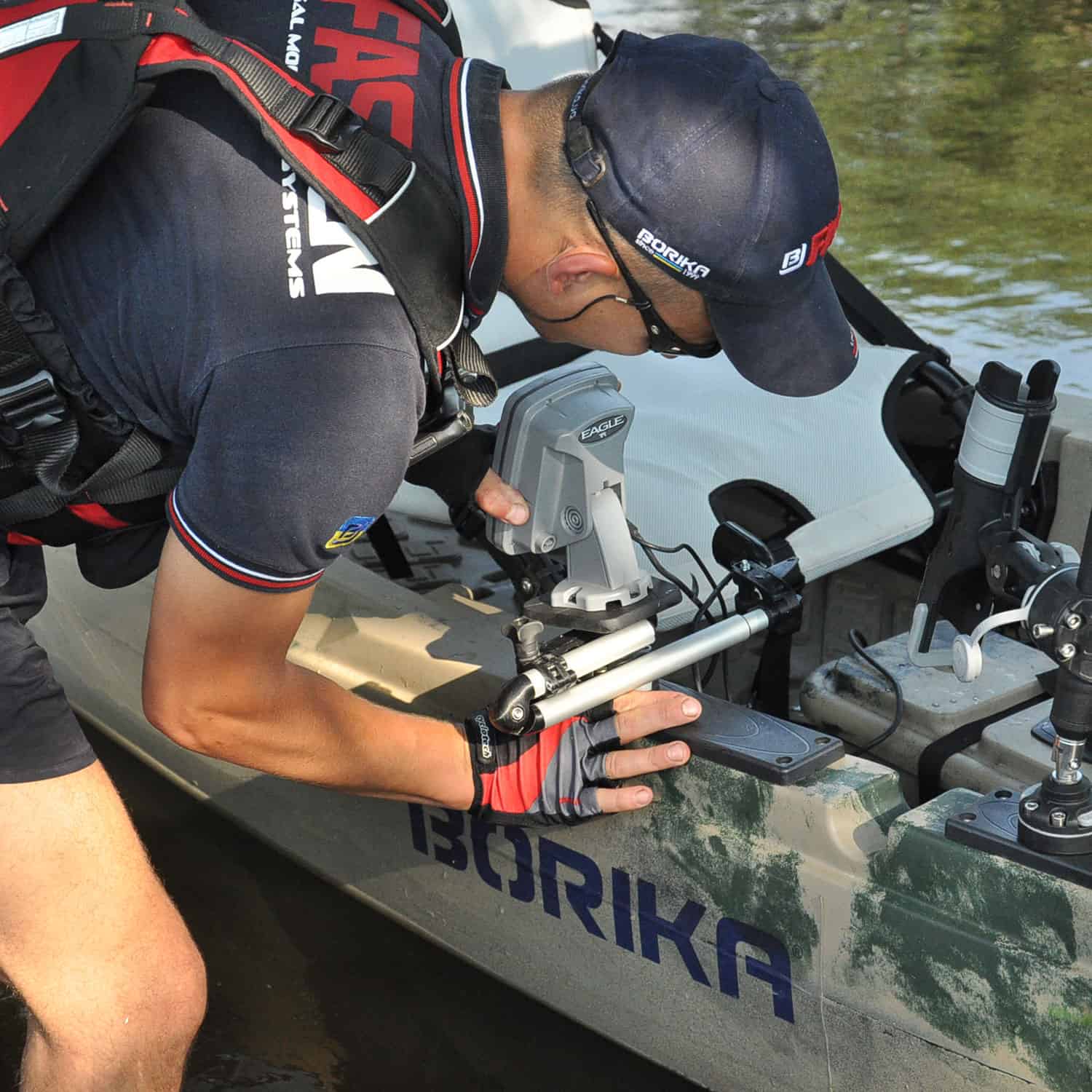 Borika FASTen Fishfinder Mount with Telescopic Transducer Holder - Image 10