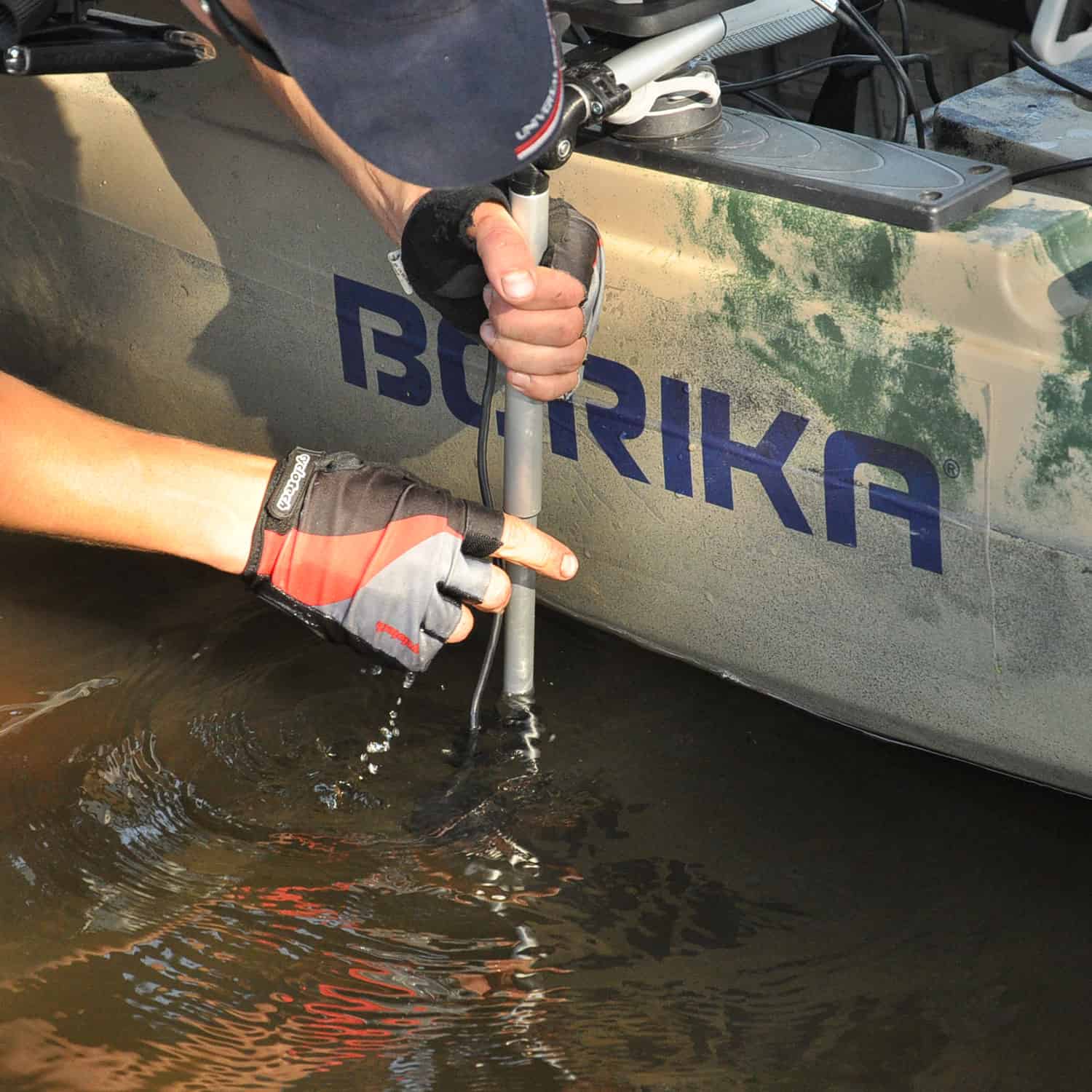 Borika FASTen Fishfinder Mount with Telescopic Transducer Holder - Image 9