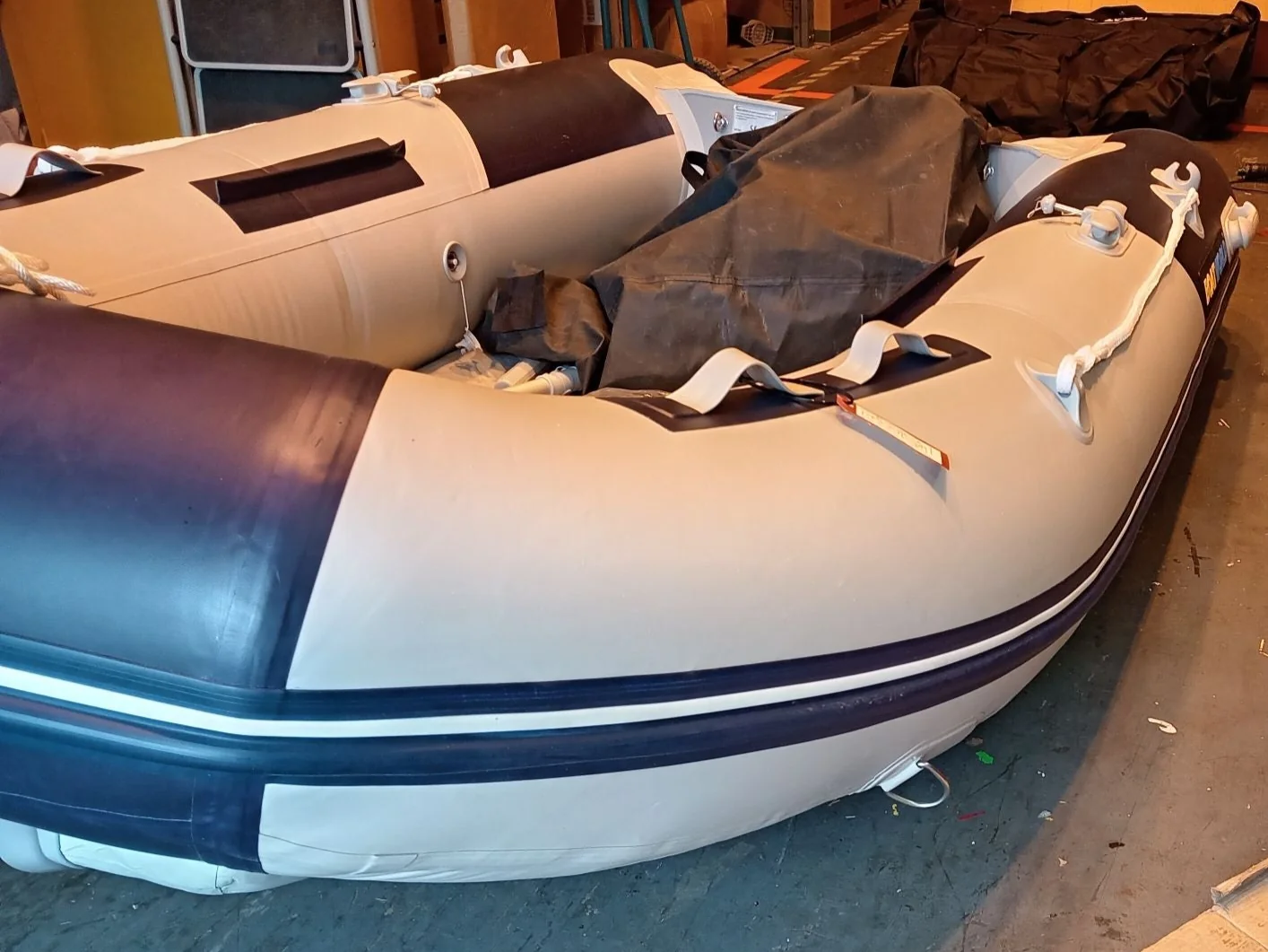 Reconditioned Boatworld Air V type Floor 270 Inflatable Boat with Trim Tabs R-034-A - Image 3