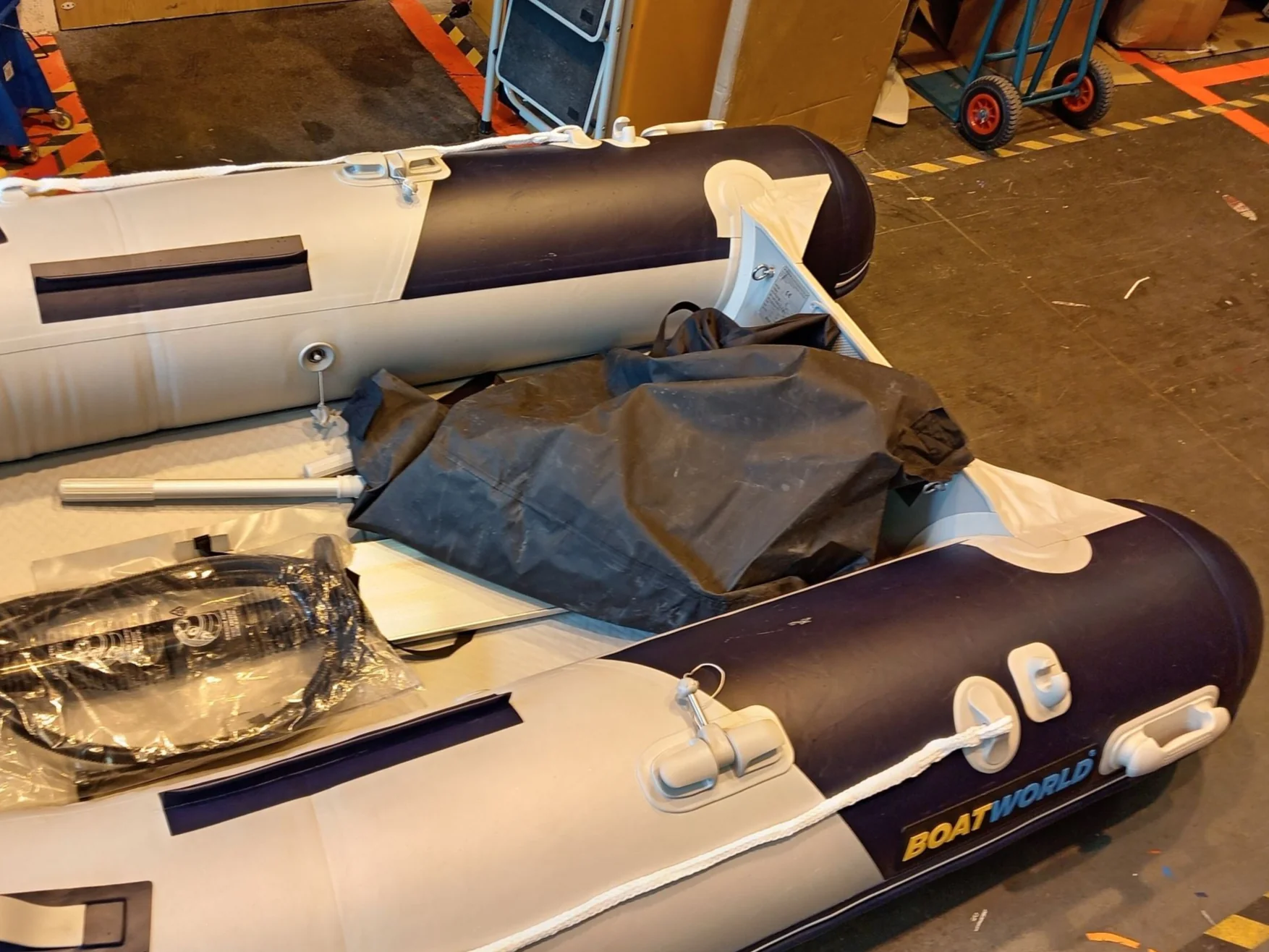 Reconditioned Boatworld Air V type Floor 270 Inflatable Boat with Trim Tabs R-034-A - Image 4